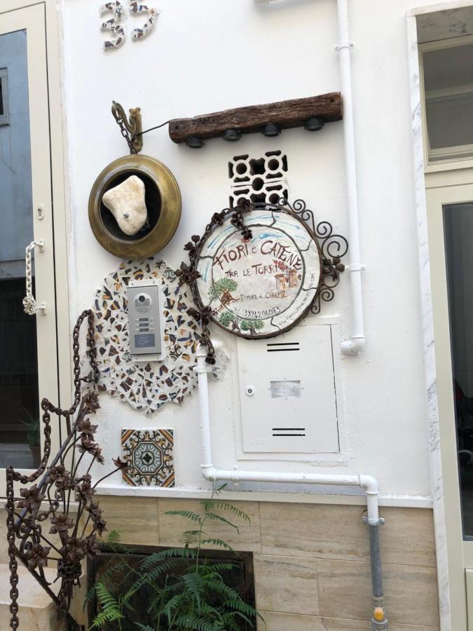 קונברסאנו Fiori Catene Tra Le Torri מראה חיצוני תמונה