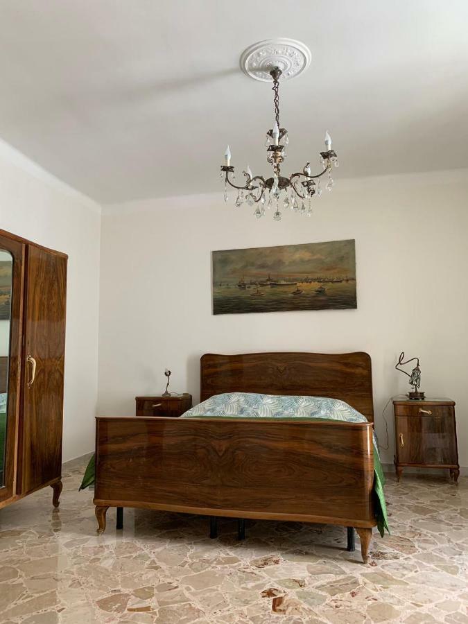 קונברסאנו Fiori Catene Tra Le Torri מראה חיצוני תמונה