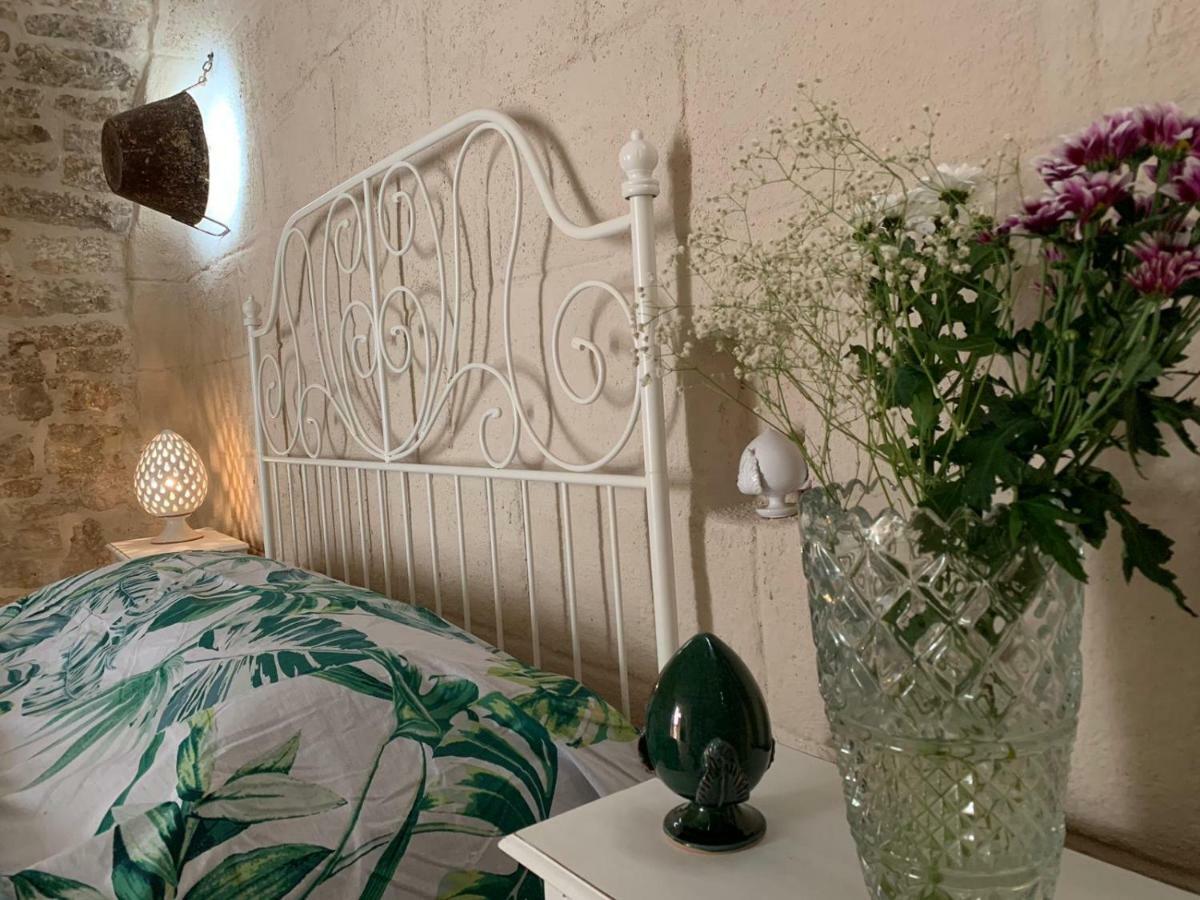 קונברסאנו Fiori Catene Tra Le Torri מראה חיצוני תמונה